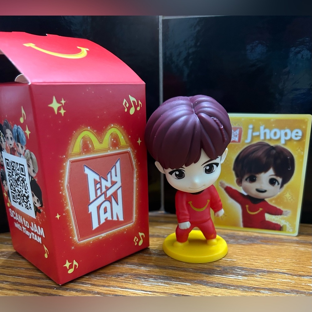 NIB McDonalds Tiny Tan BTS J-Hope Figure